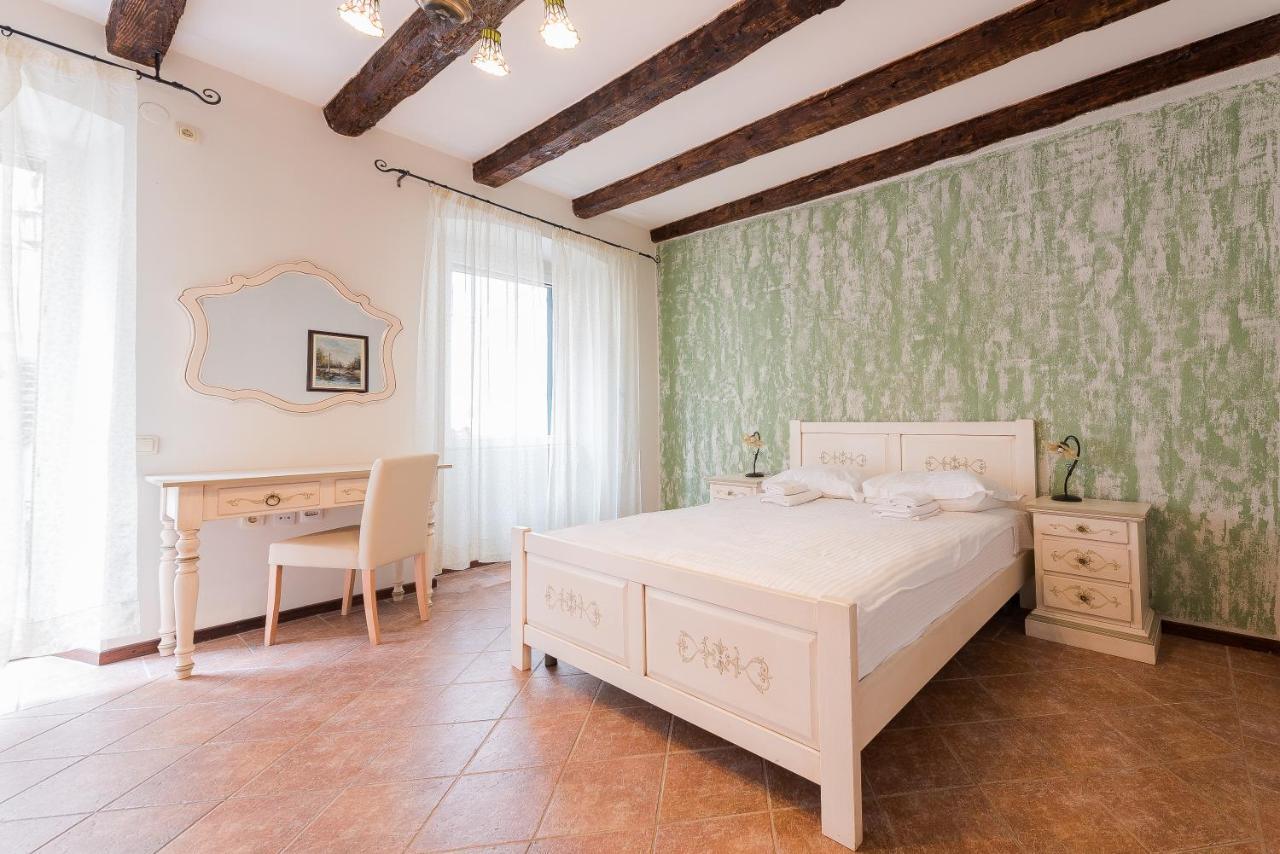 Apartments Leo Kotor Luaran gambar