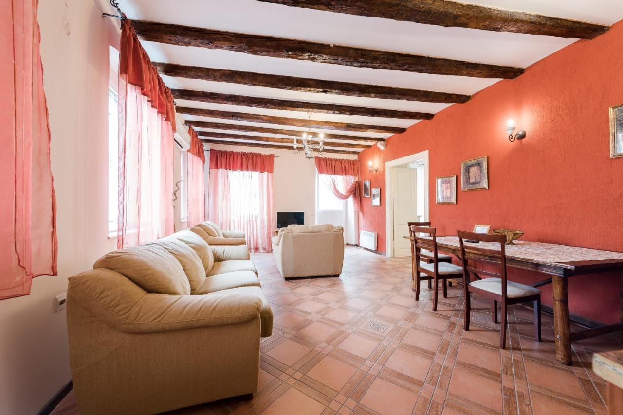 Apartments Leo Kotor Luaran gambar