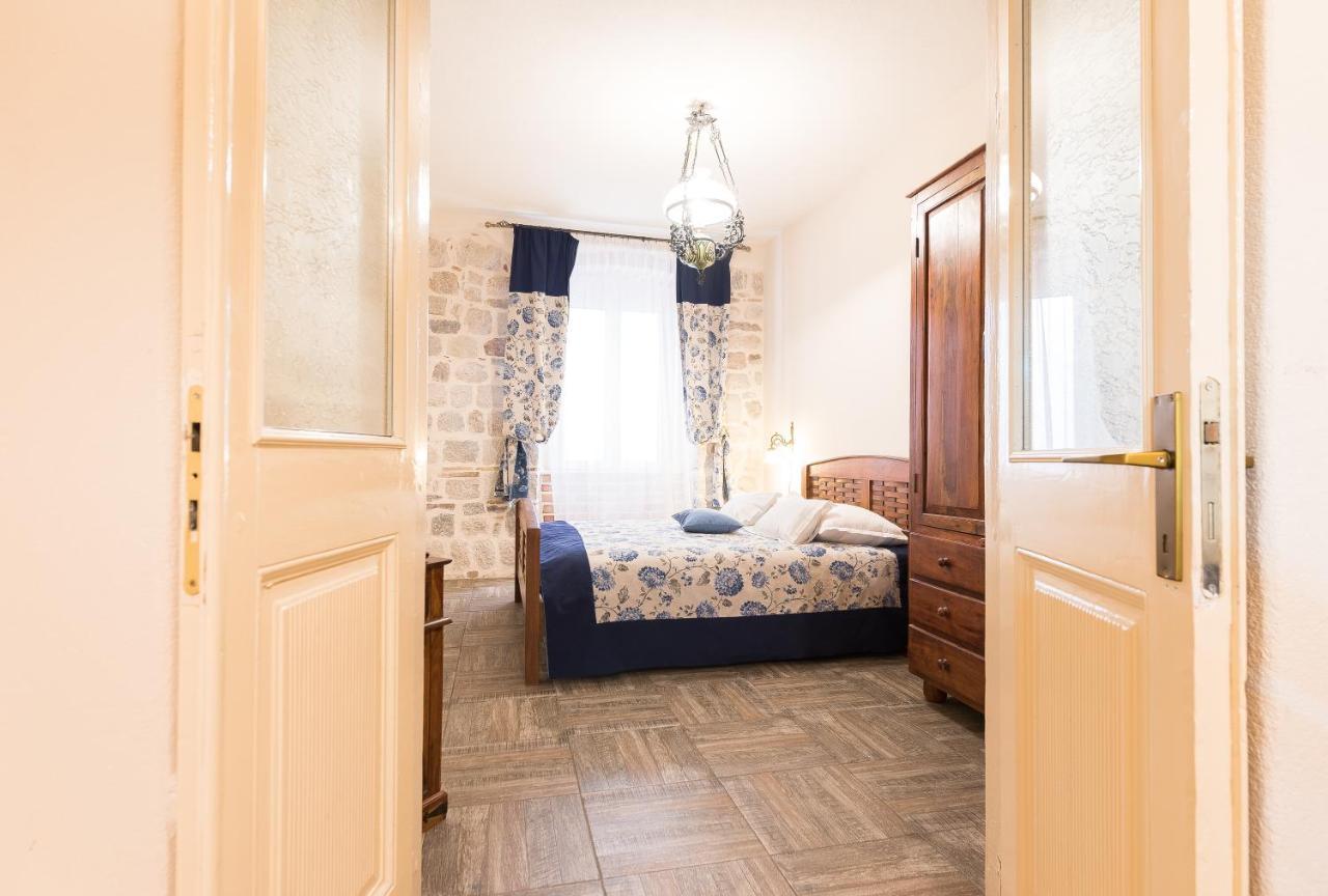 Apartments Leo Kotor Luaran gambar