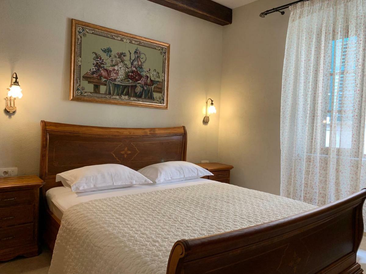 Apartments Leo Kotor Luaran gambar