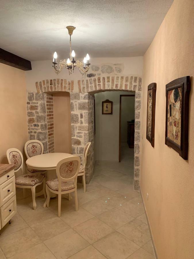 Apartments Leo Kotor Luaran gambar